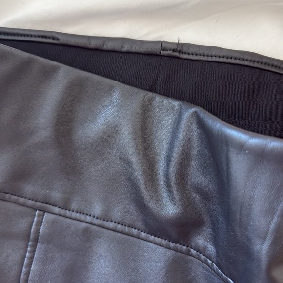 WOLFORD Women's Black Faux Leather Leggings - US 6 - Picture 5 of 8